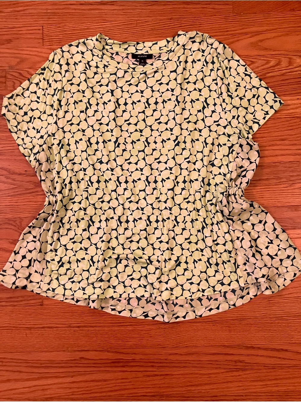 Alfani Green and Cream Geometric Peplum Short Sleeve Top